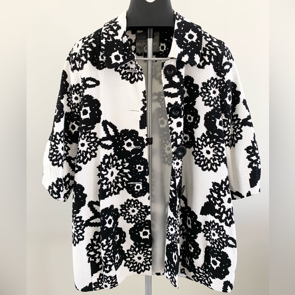 Mac & Jac Black and White Contrast Floral Print Topper Jacket